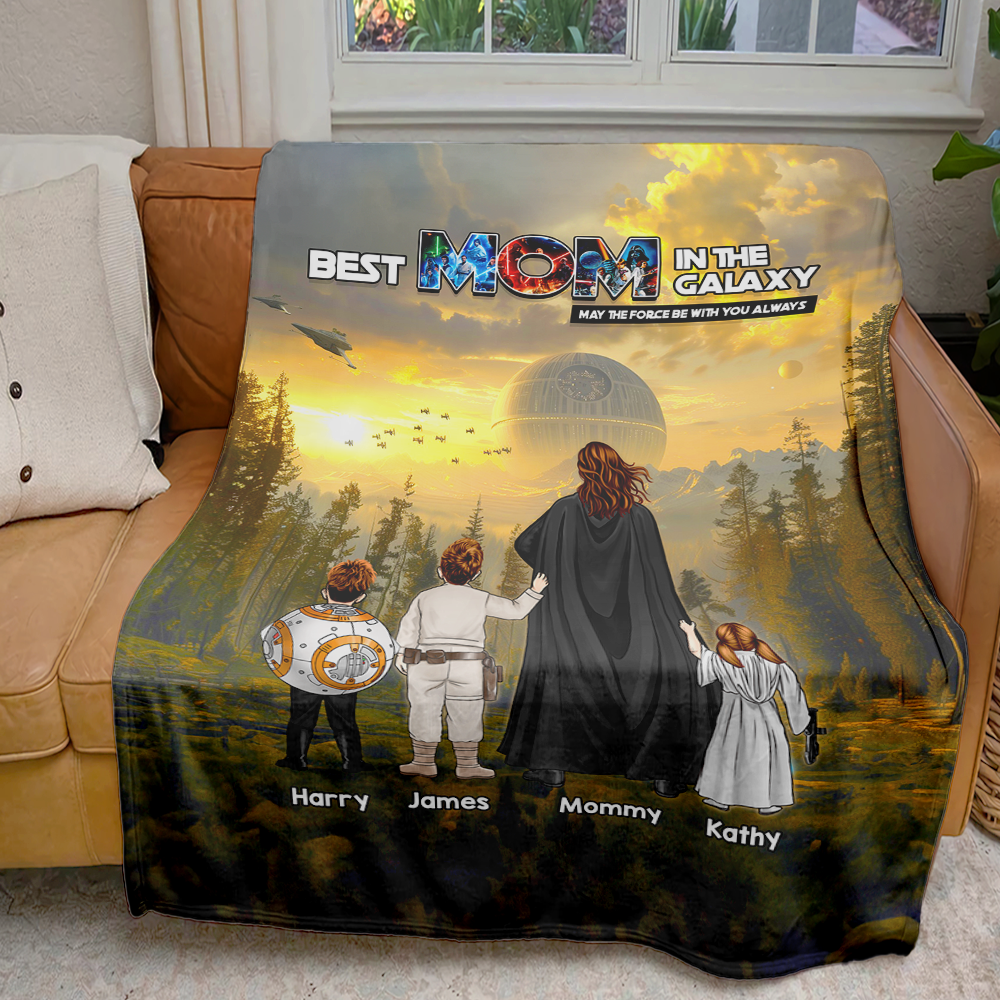 “Best Mom in the Galaxy” – Personalized Blanket for Moms, Unique Gift for Mother's Day Blanket PopCulturePrints