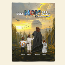 Load image into Gallery viewer, “Best Mom in the Galaxy” – Personalized Blanket for Moms, Unique Gift for Mother's Day Blanket PopCulturePrints