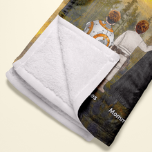Load image into Gallery viewer, “Best Mom in the Galaxy” – Personalized Blanket for Moms, Unique Gift for Mother's Day Blanket PopCulturePrints