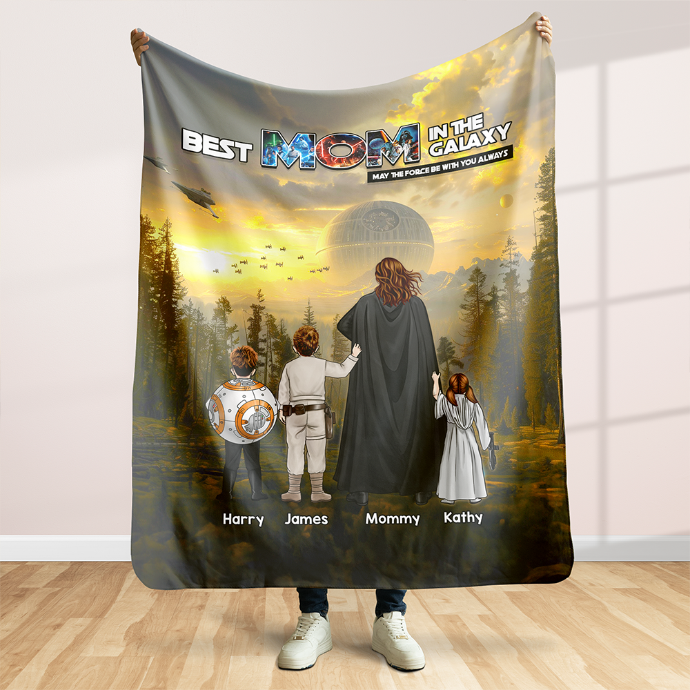 “Best Mom in the Galaxy” – Personalized Blanket for Moms, Unique Gift for Mother's Day Blanket PopCulturePrints