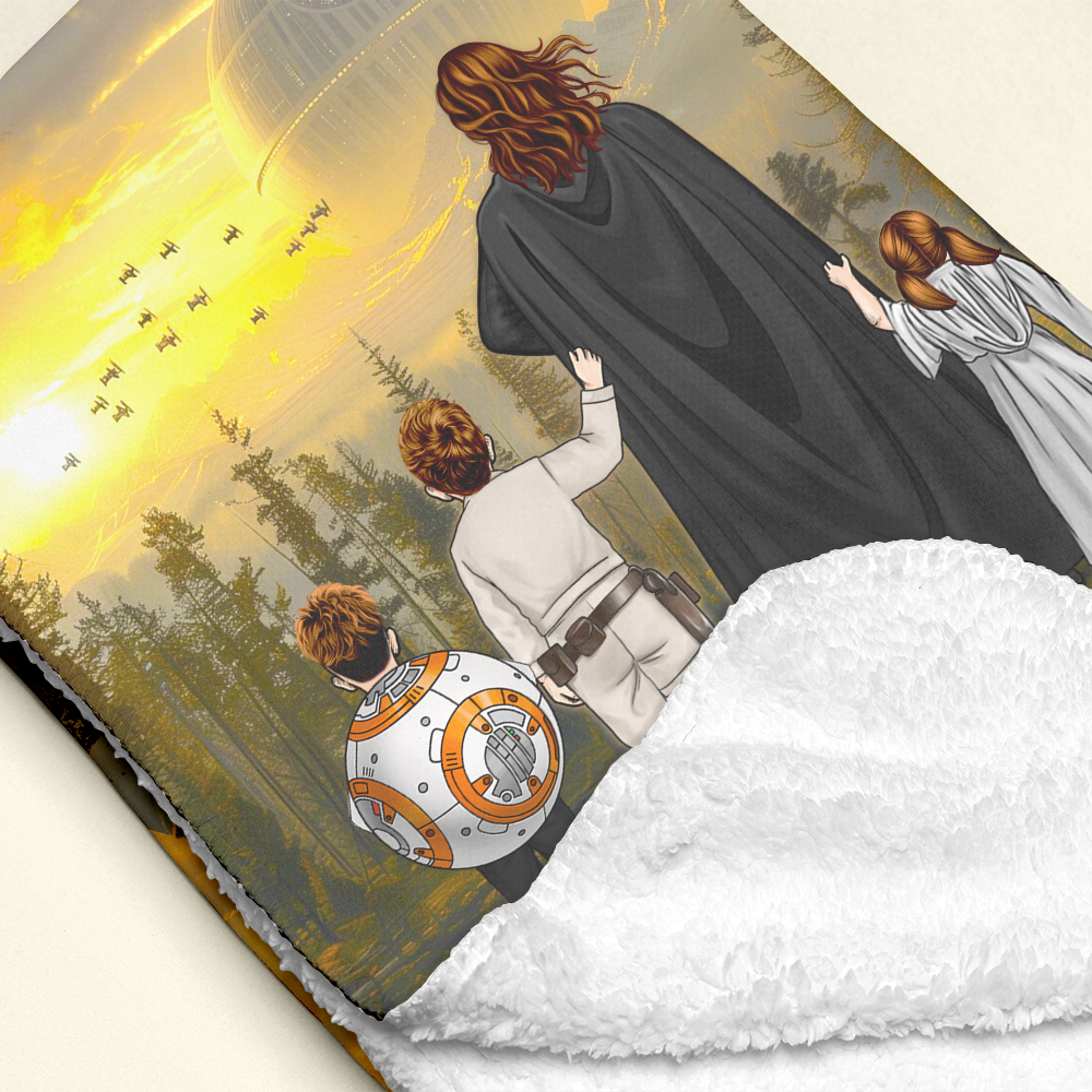 “Best Mom in the Galaxy” – Personalized Blanket for Moms, Unique Gift for Mother's Day Blanket PopCulturePrints