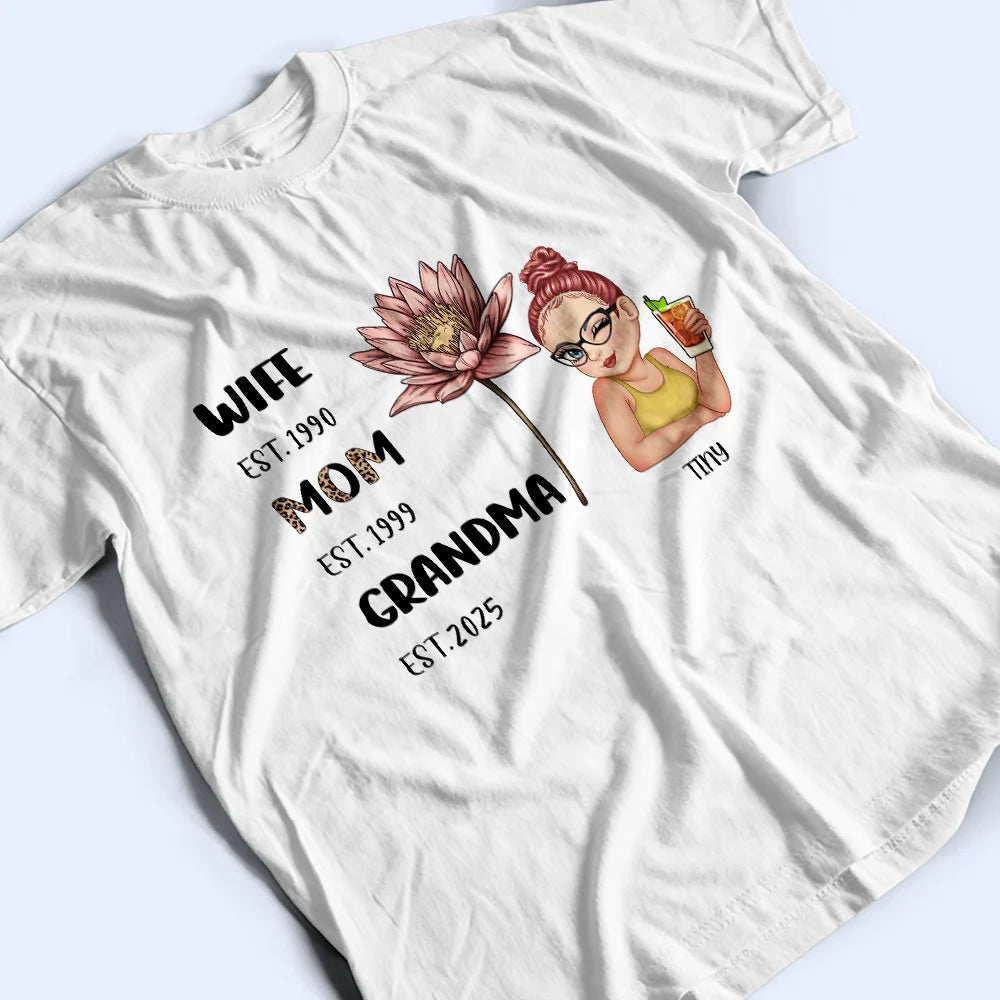 Legend Wife Mom Grandma Birth Month Flower - Personalized T Shirt T-shirt PopCulturePrints