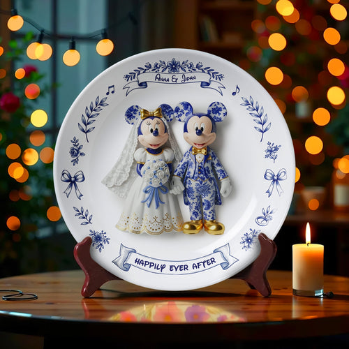 Celebrate Love with Personalized Charm - Cute Cartoon Couple Round Plate Ceramic Round Plate PopCulturePrints