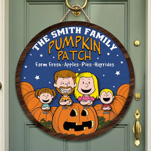 Load image into Gallery viewer, Personalized The Smith Family Pumpkin Patch Sign
