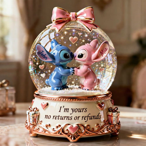 I'm Yours - Kissing Couple Alien Acrylic Plaque - Personalized Gift for Couples Shaped Plaques PopCulturePrints