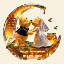 Load image into Gallery viewer, Happy Honeymoon: Cute Soft Honey Moon Couple Plaque - Personalized Gift for Newlyweds
