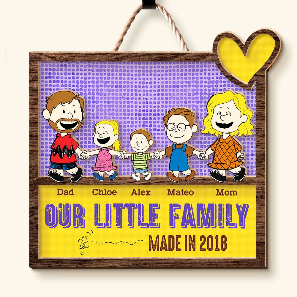 Personalized Family Cartoon Wood Sign - Custom Names & Year