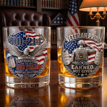 Load image into Gallery viewer, Proud American Veteran Glass – Personalized Gift for Heroes and Beloved Veterans
