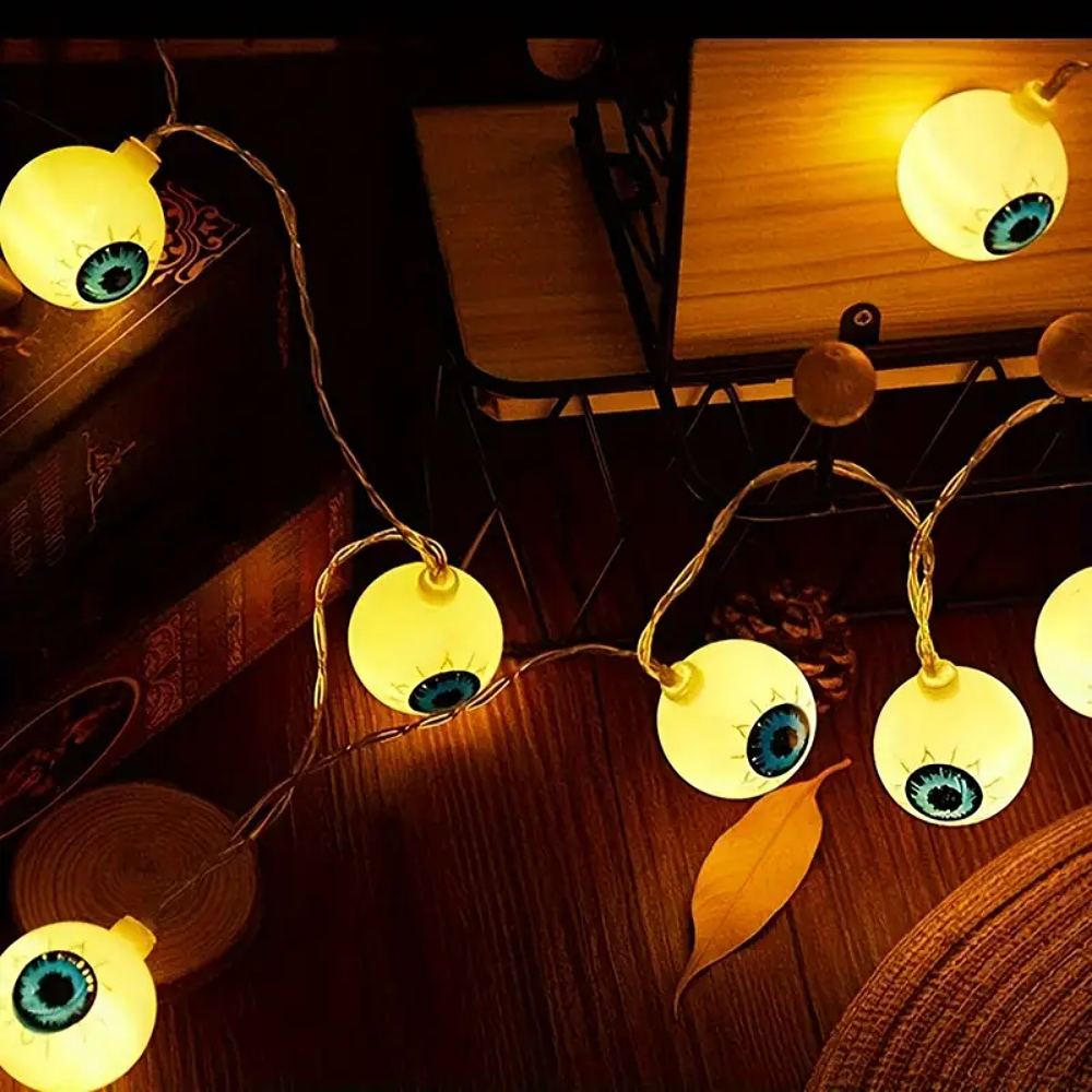 Spooky Eyeball LED String Lights - Perfect Halloween Decor for Horror Fans