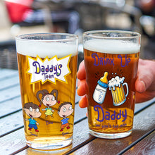 Load image into Gallery viewer, Personalized Dad&#39;s Beer Glass - Daddy&#39;s Team Edition Beer Glasses PopCulturePrints
