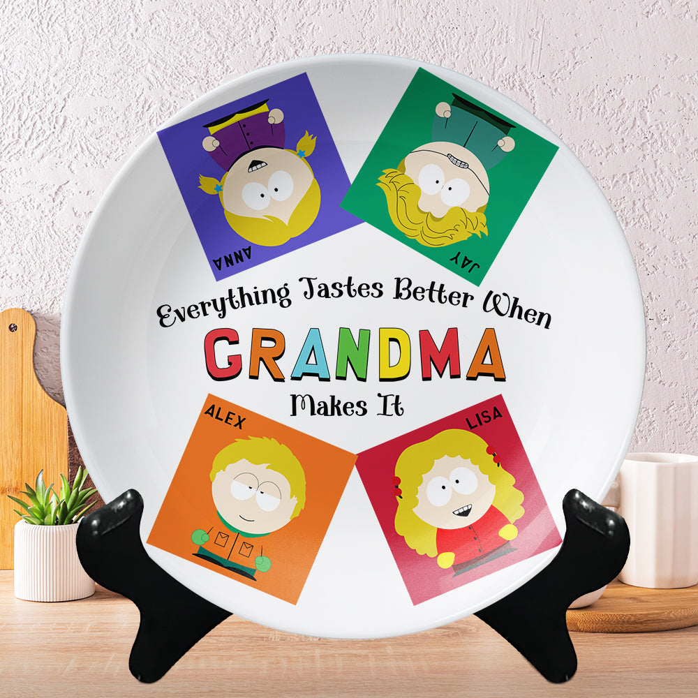 "Everything Tastes Better When Grandma Makes It" - Personalized Ceramic Round Plate - Gift for Grandma, Mother, Family Ceramic Round Plate PopCulturePrints
