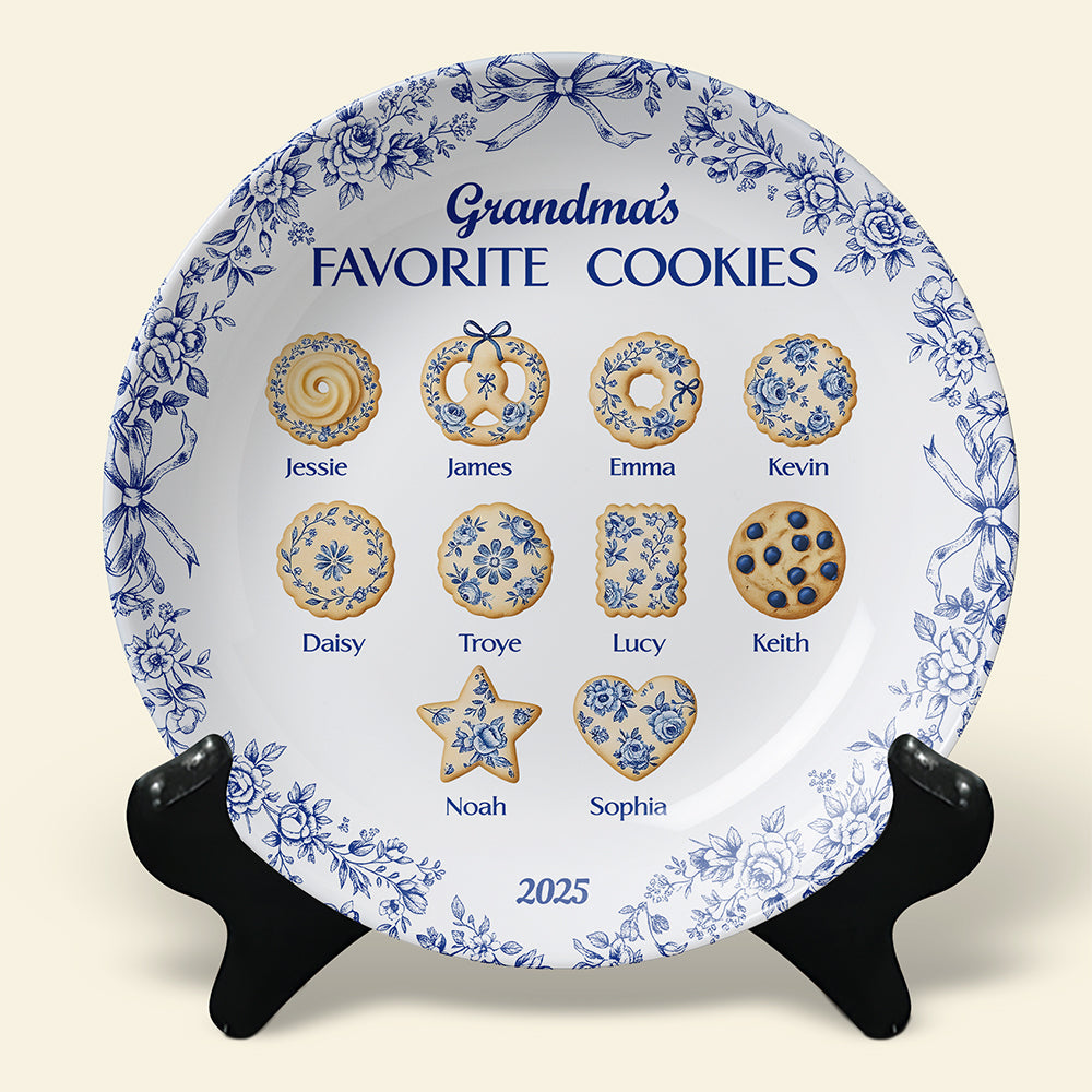 "Grandma's Favorite Cookies" - Personalized Toile de Jouy Ceramic Round Plate - Unique Gift for Grandma, Family, and Cookie Lovers Ceramic Round Plate PopCulturePrints