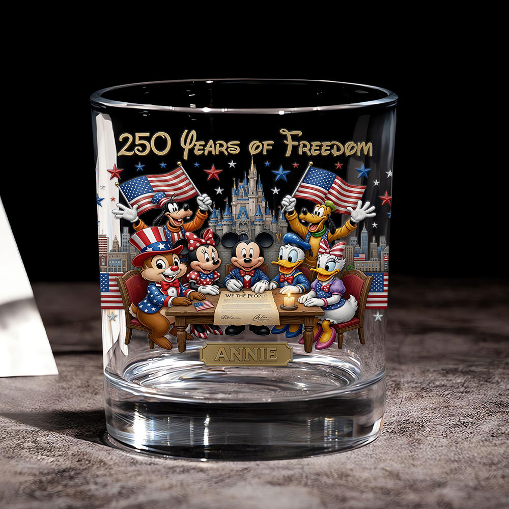 “Celebrate 250 Years of Freedom with a Personal Touch!” - Personalized Round Glass for Patriotic Celebrations