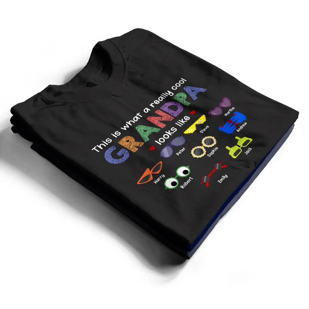 This is What a Really Cool Dad Looks Like - Personalized T-Shirt for Dads and Grandpas T-shirt PopCulturePrints